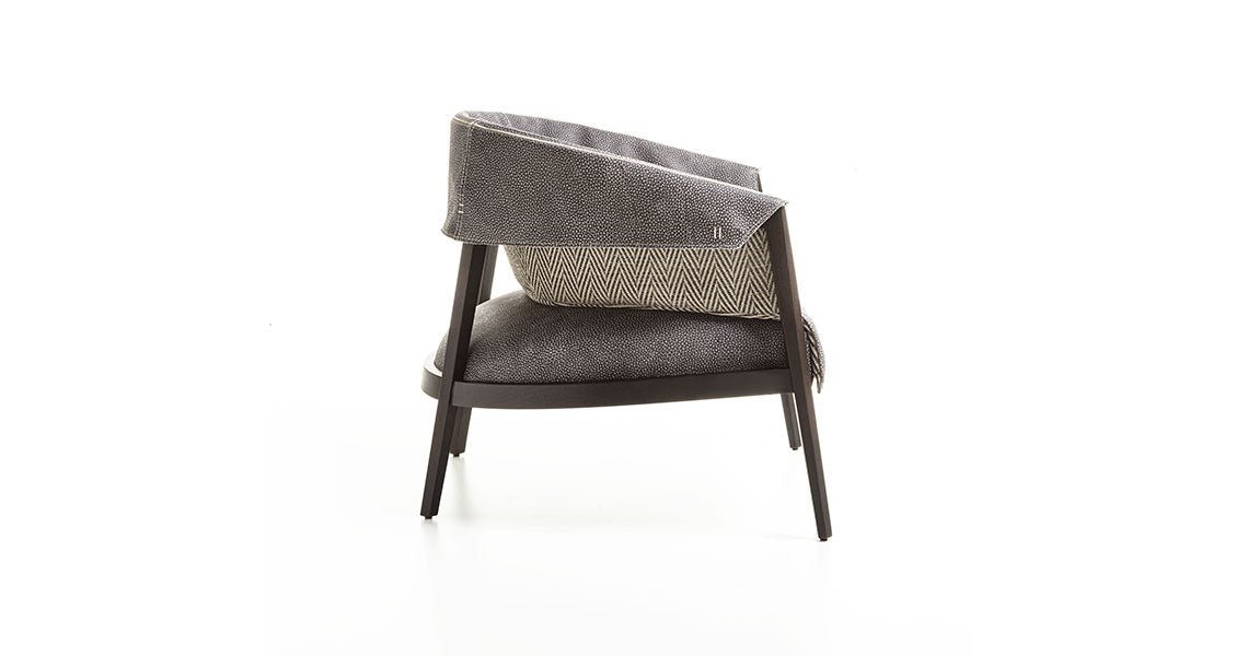 Liza Armchair