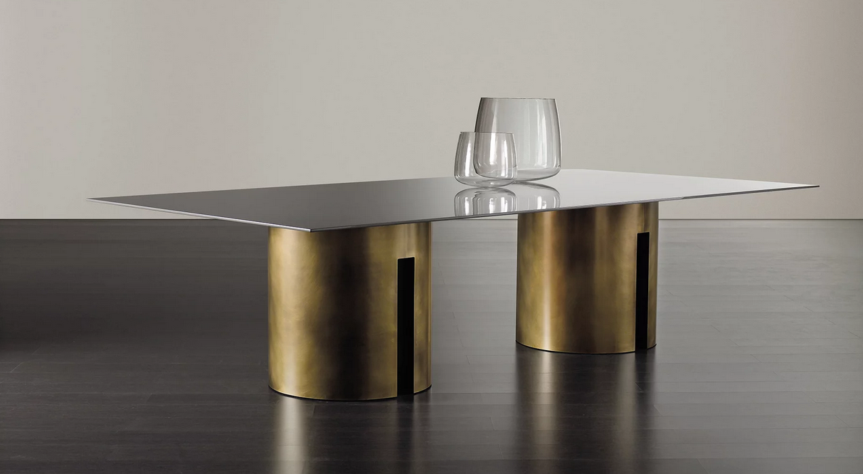 Gong Dining Table