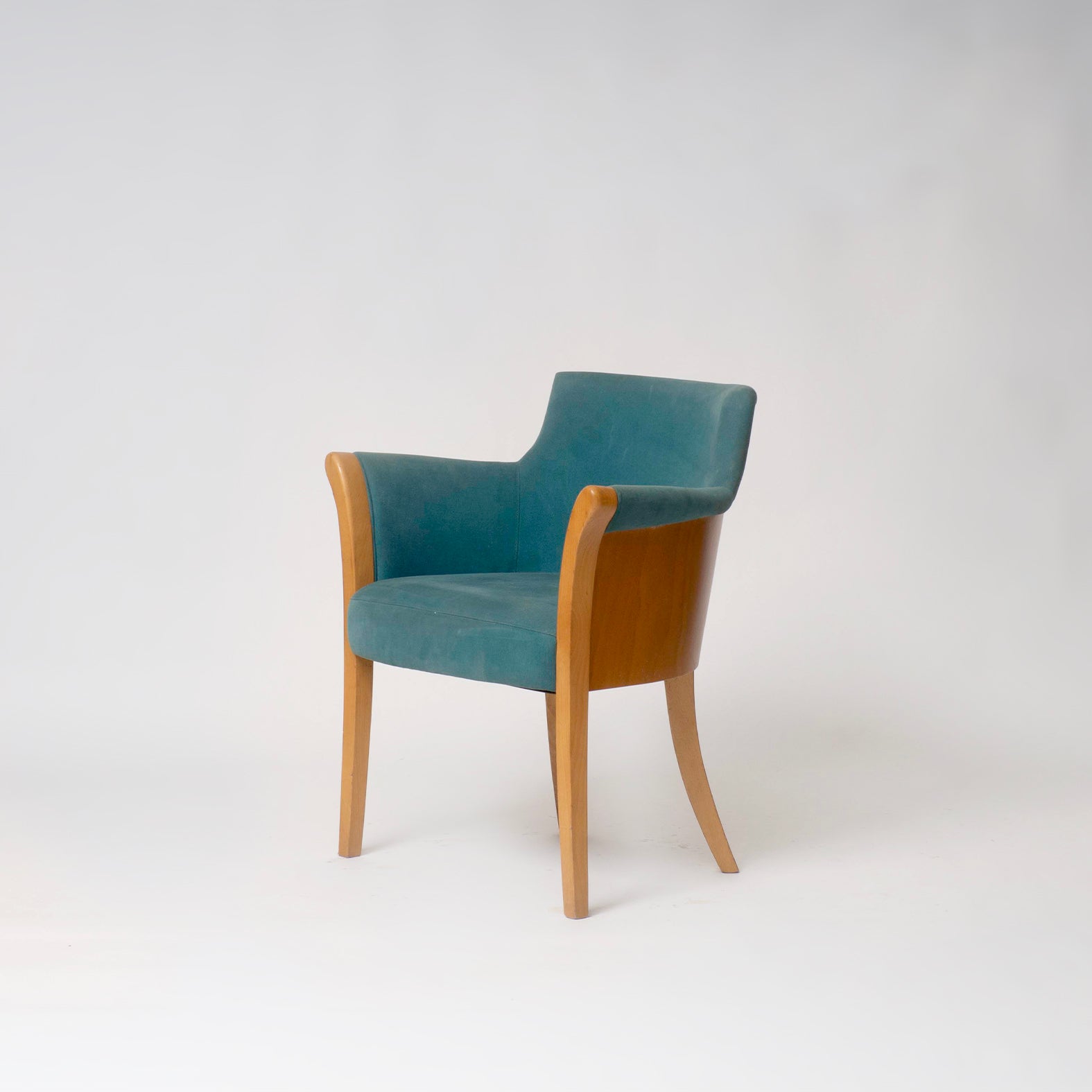 Turne Armchair