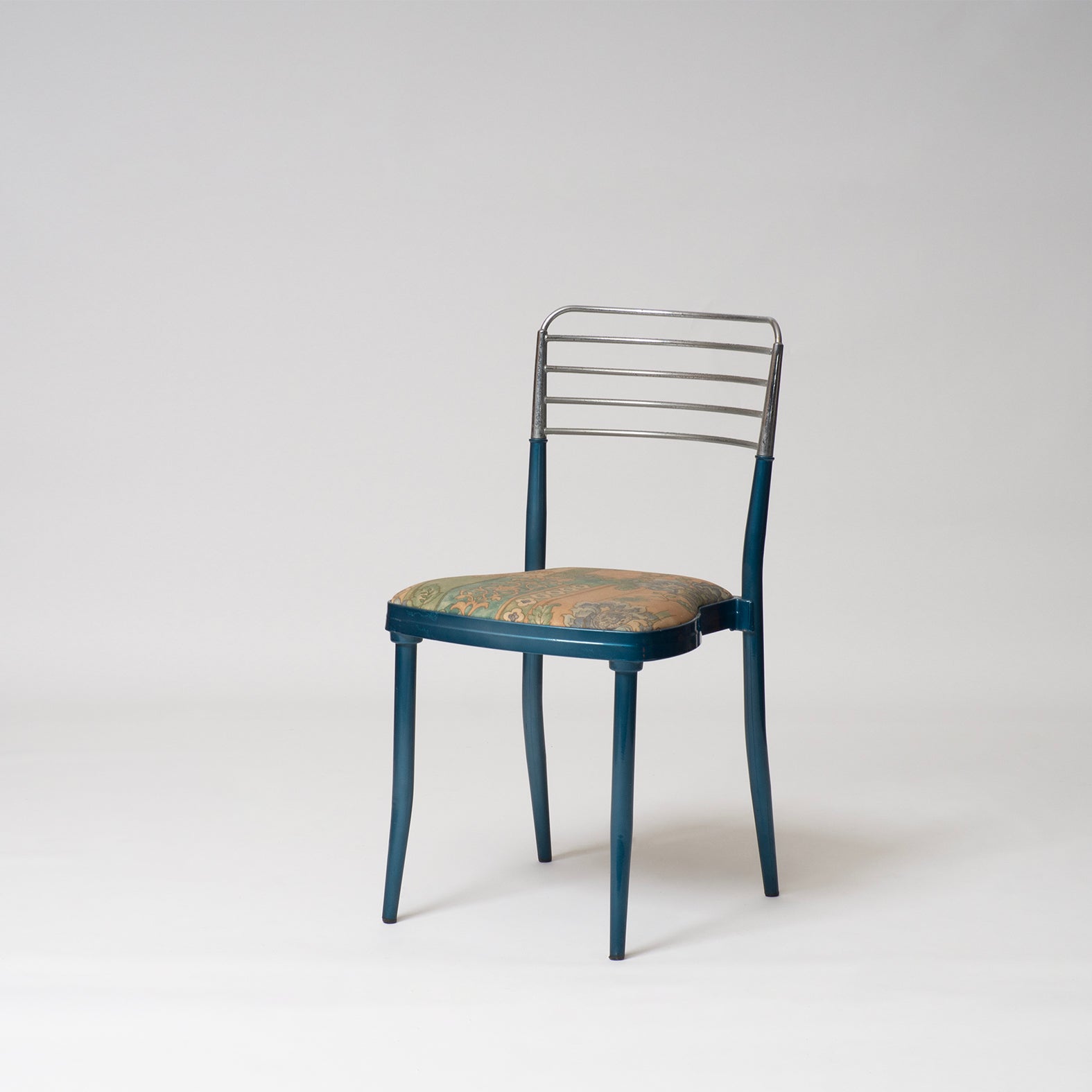 Item 060,061 Chair