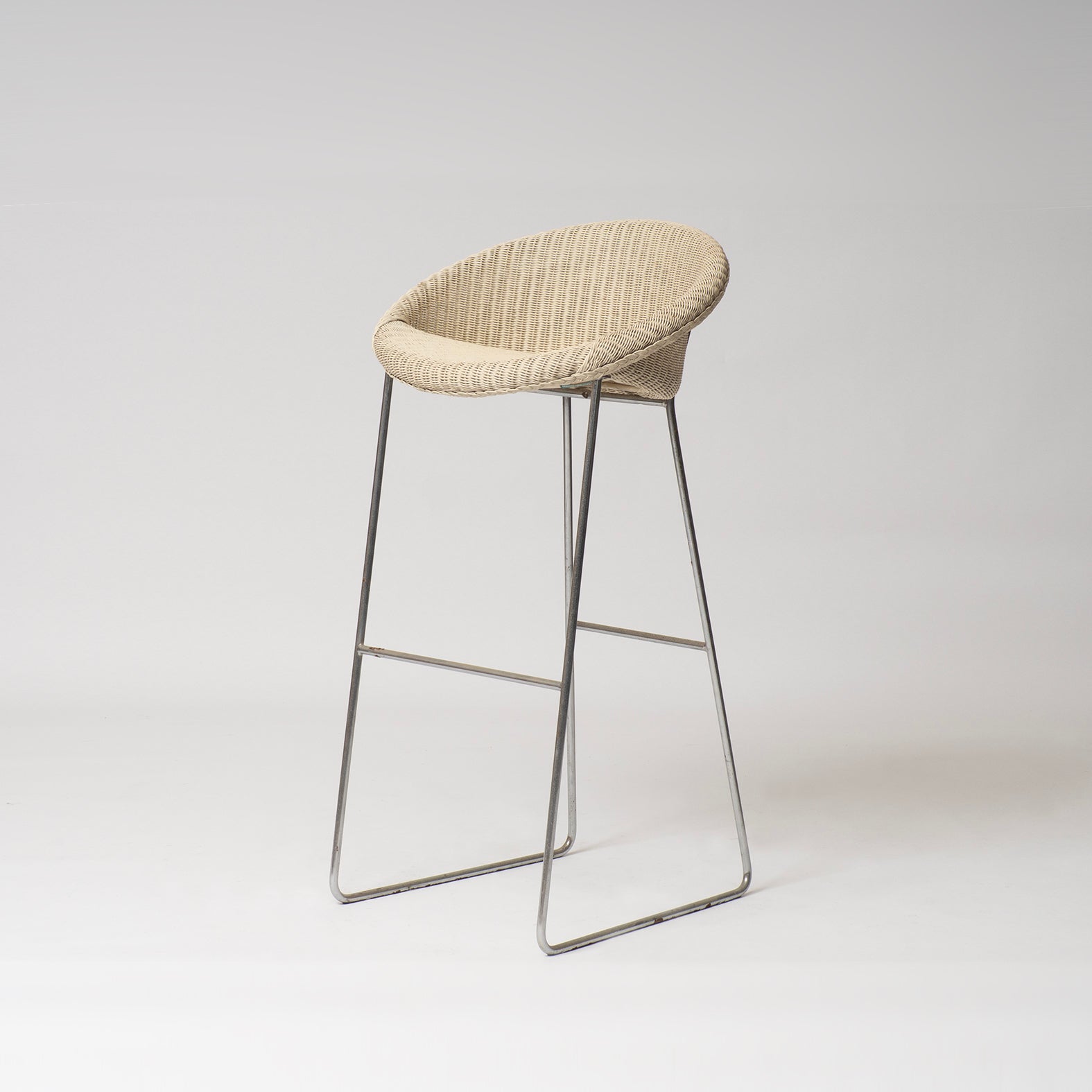 Item 066 Bar Stool