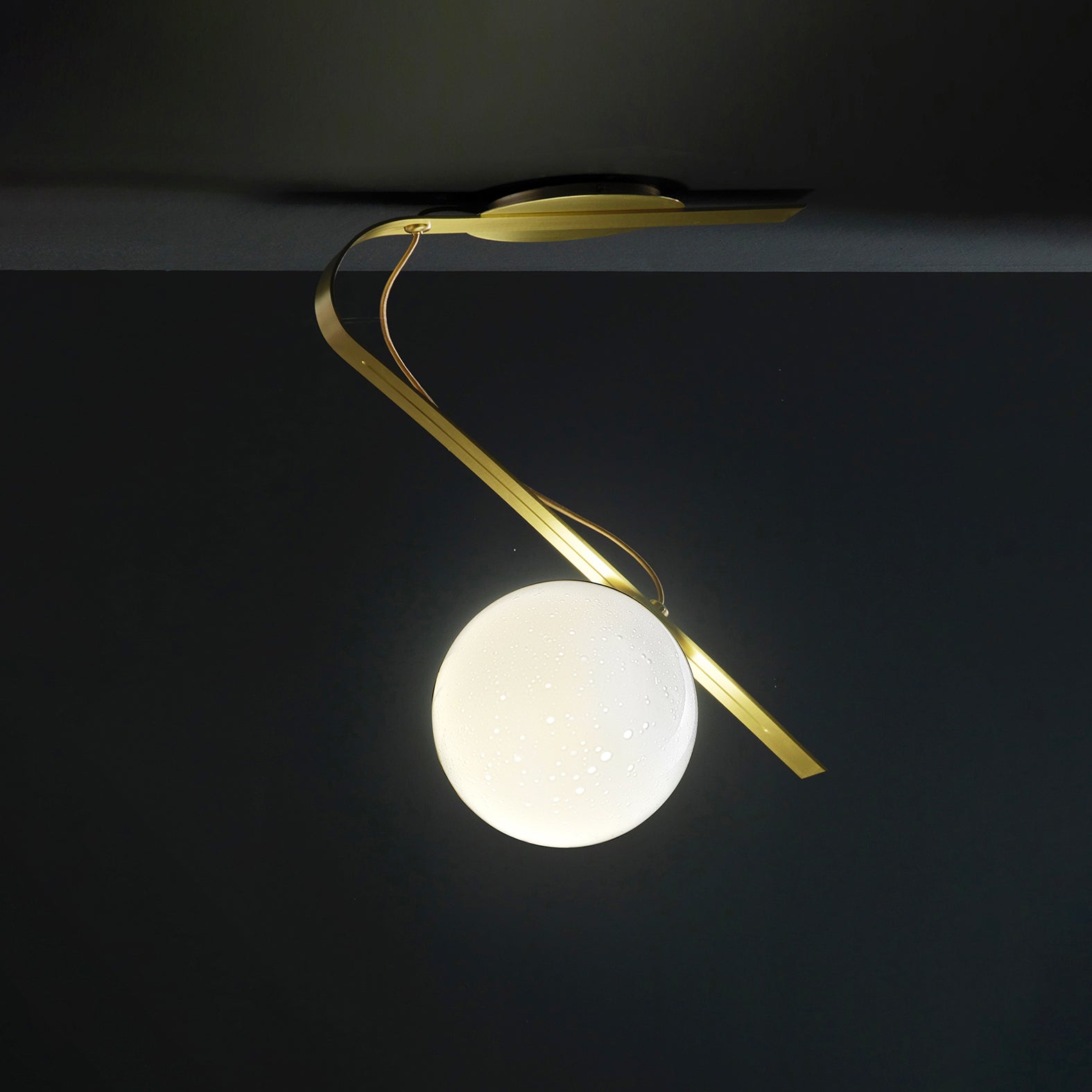 Daphne Suspension Lamp