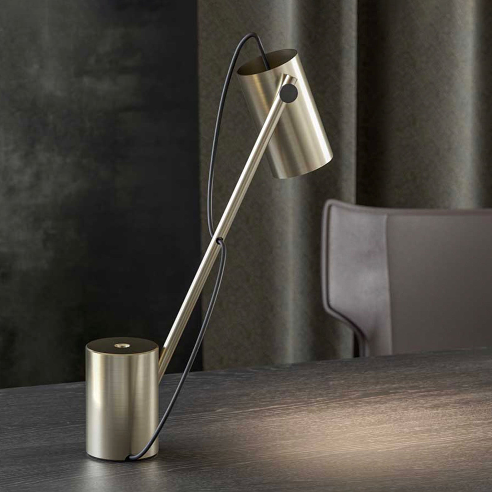 Steel Table lamp | Edizioni