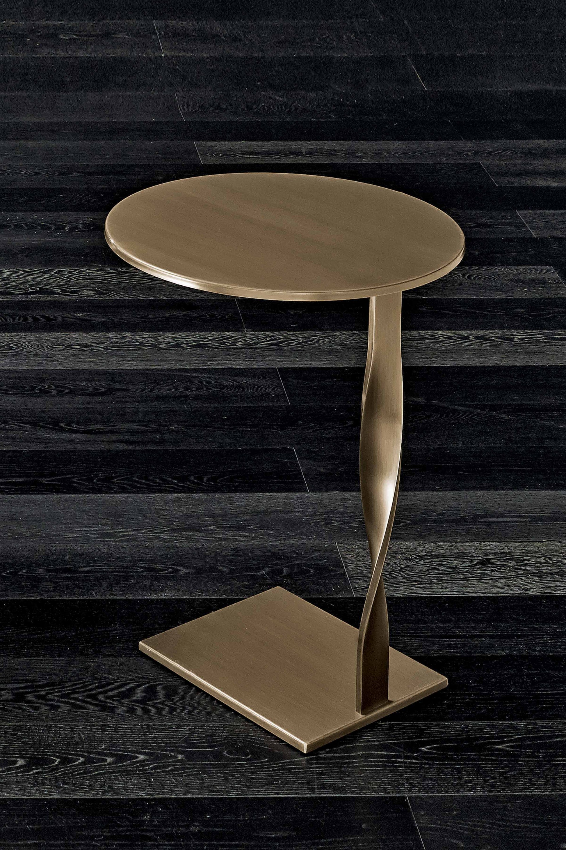 Globo Side Table