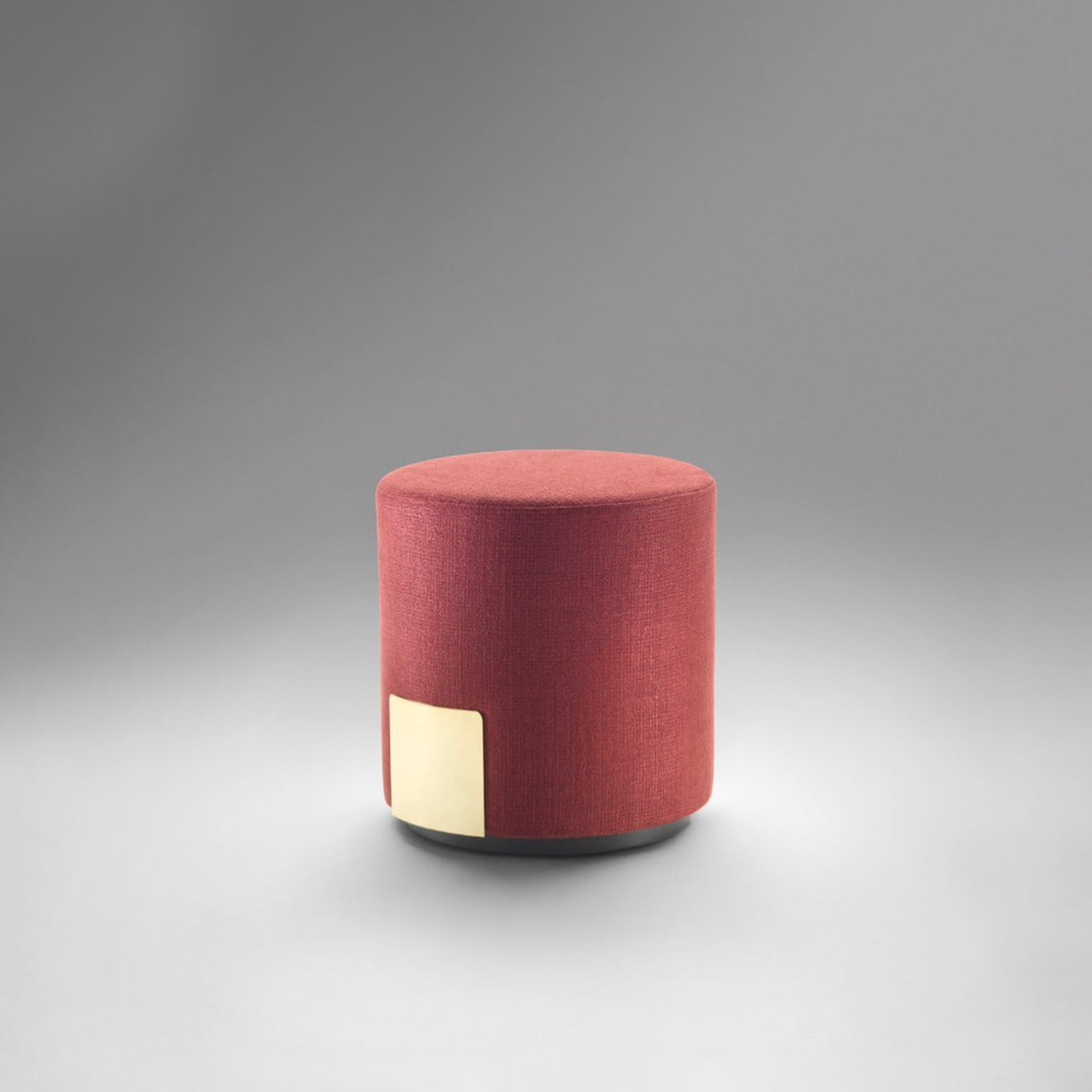 René Low stool | Nuovo